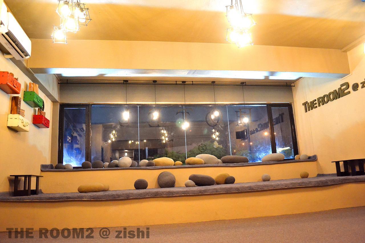 The Room2 @ Zishi Kota Bharu Extérieur photo
